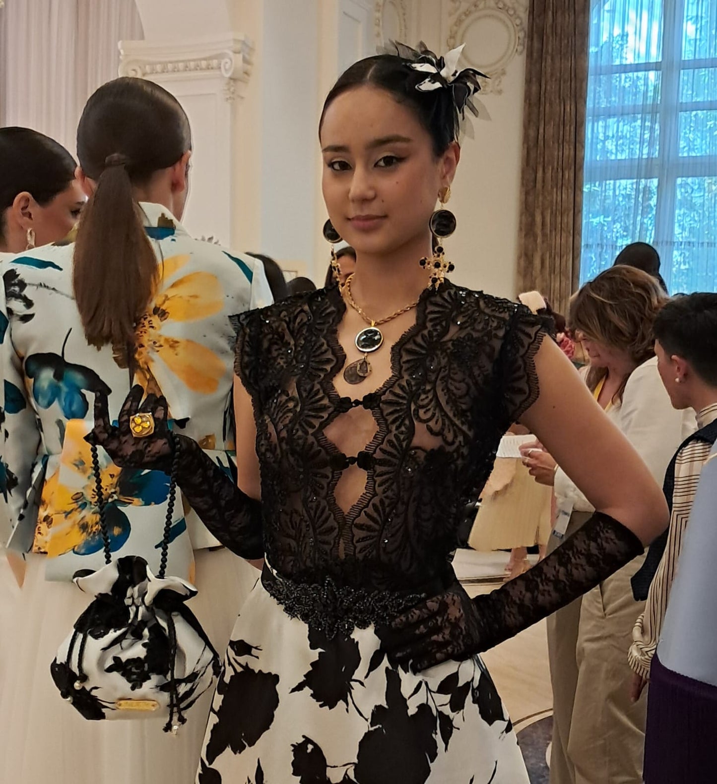 Blusa Brocada Sin Mangas – Alta Costura · Colección Majestad - Julieth