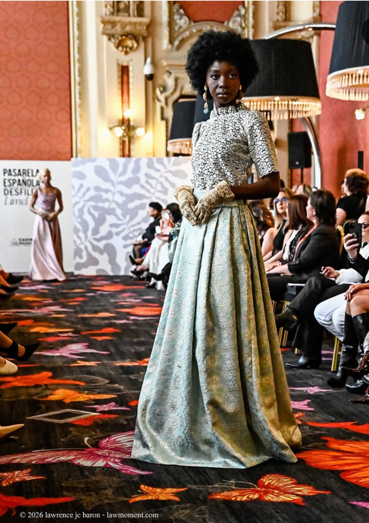 Falda, Blusa y Pendientes – Alta Costura Julieth