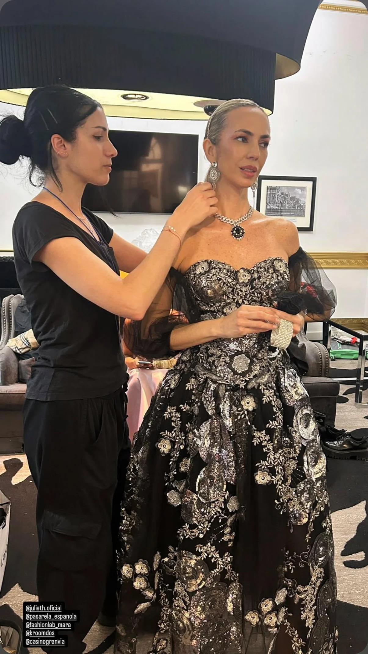 Falda, Corset, Choker y Pendientes – Alta Costura Julieth