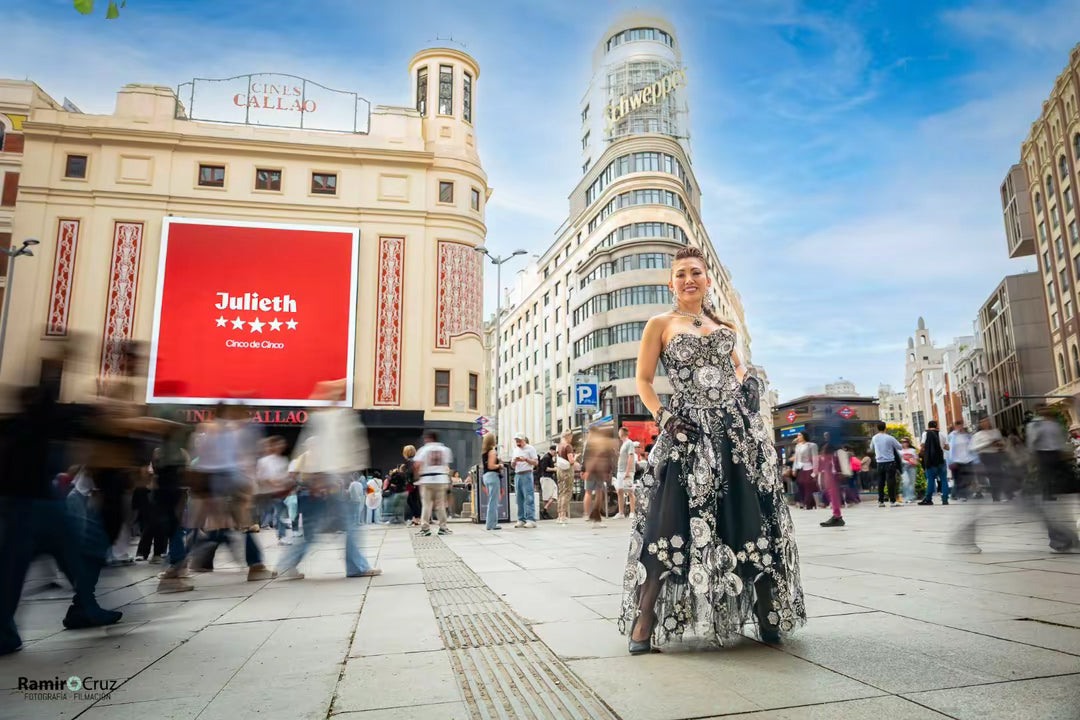 Falda, Corset, Choker y Pendientes – Alta Costura Julieth