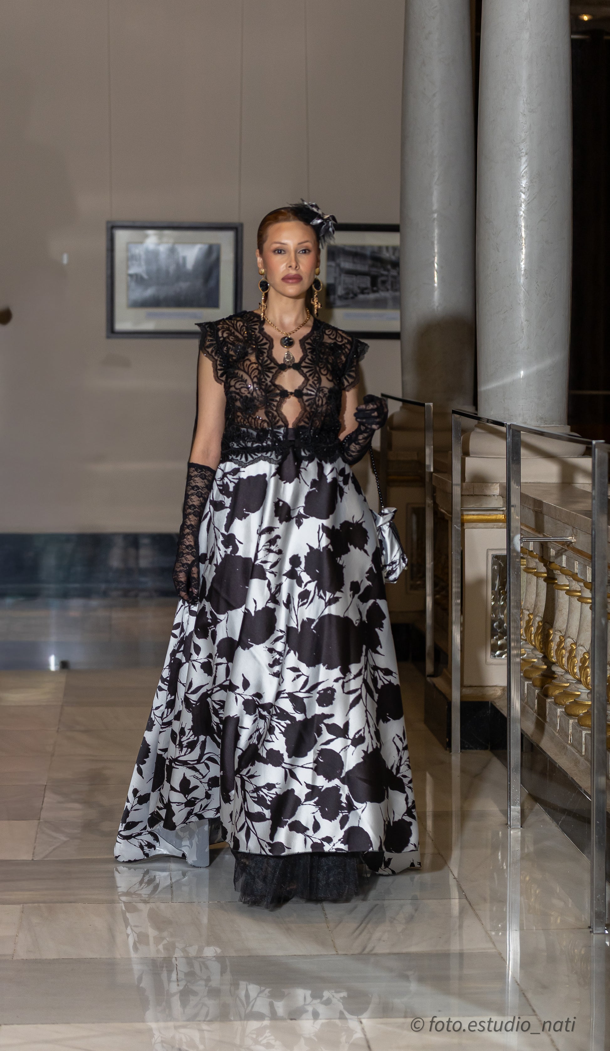 Blusa Brocada Sin Mangas – Alta Costura · Colección Majestad - Julieth  