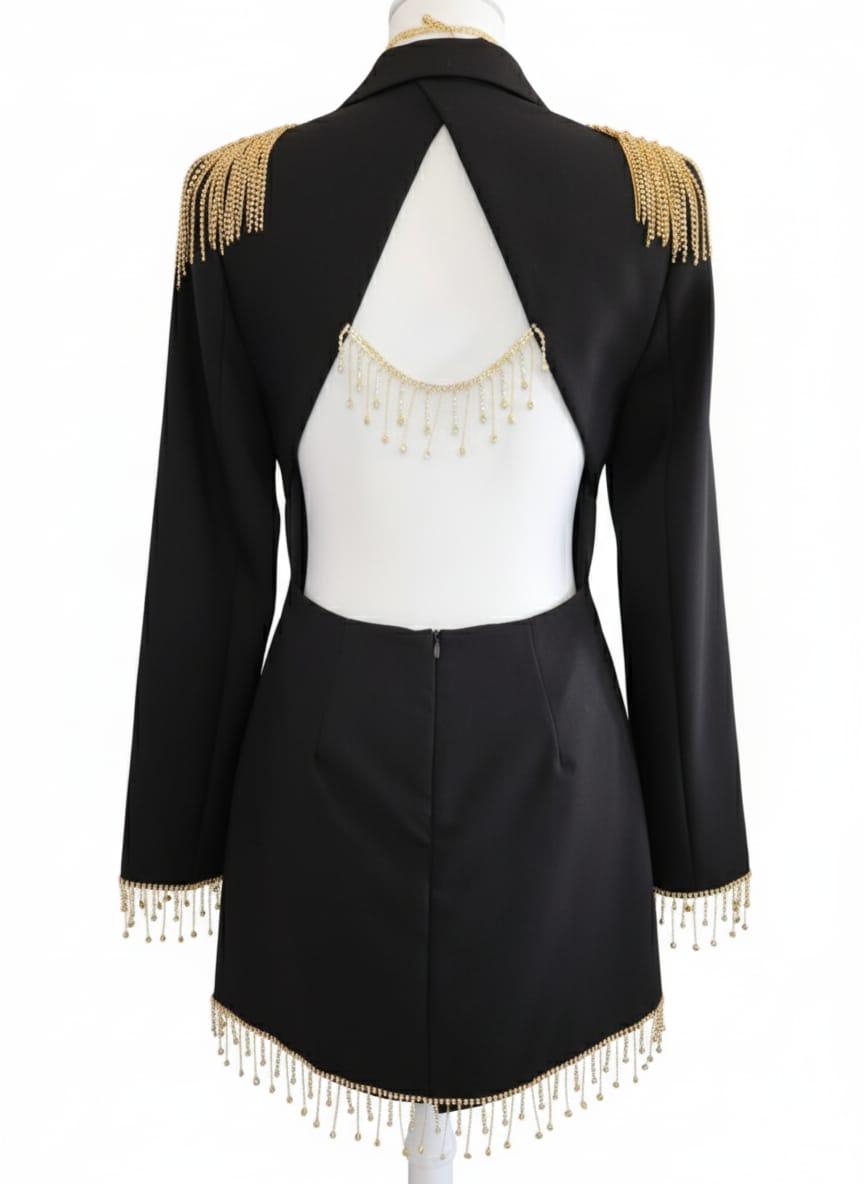 Traje Negro de la Colección Afrodita de Julieth más Joyería Sol de Egipto